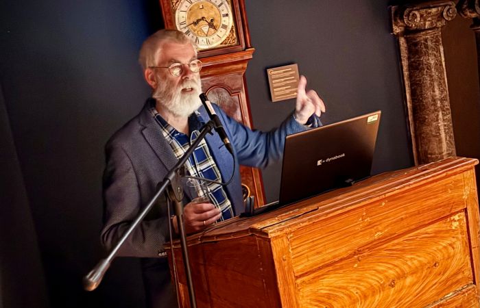 Boeiende lezing door Adrie de Kraker