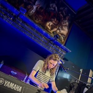 2026-04/popmonument-2